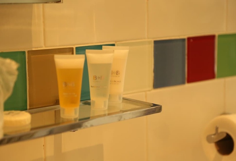 トリプルクラシックルーム, B+b York