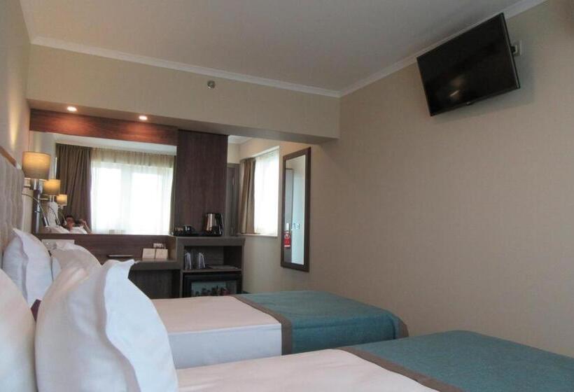 스탠다드 룸, Cherno More