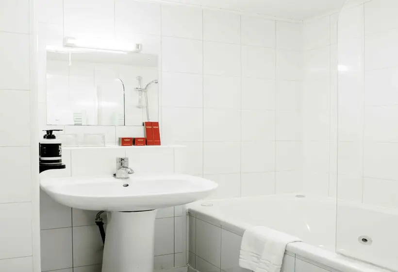 Camera Standard Letto King, Muthu Queens Oban