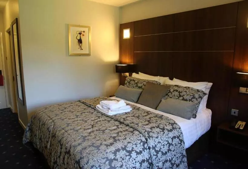 キングサイズベッドのスタンダードルーム, Quality Hotel Coventry