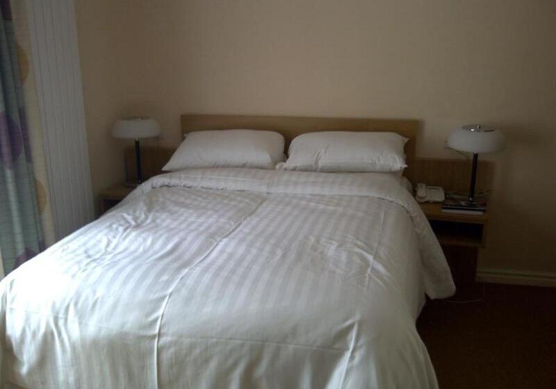 デラックスルーム, The Queensgate