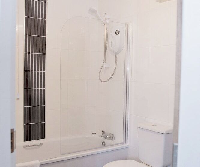 标准单人间, Royal