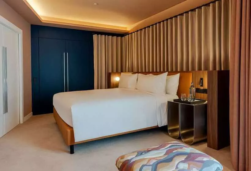 سوئیت جونیور با تخت بزرگ, The Doubletree By Hilton Stratford Upon Avon