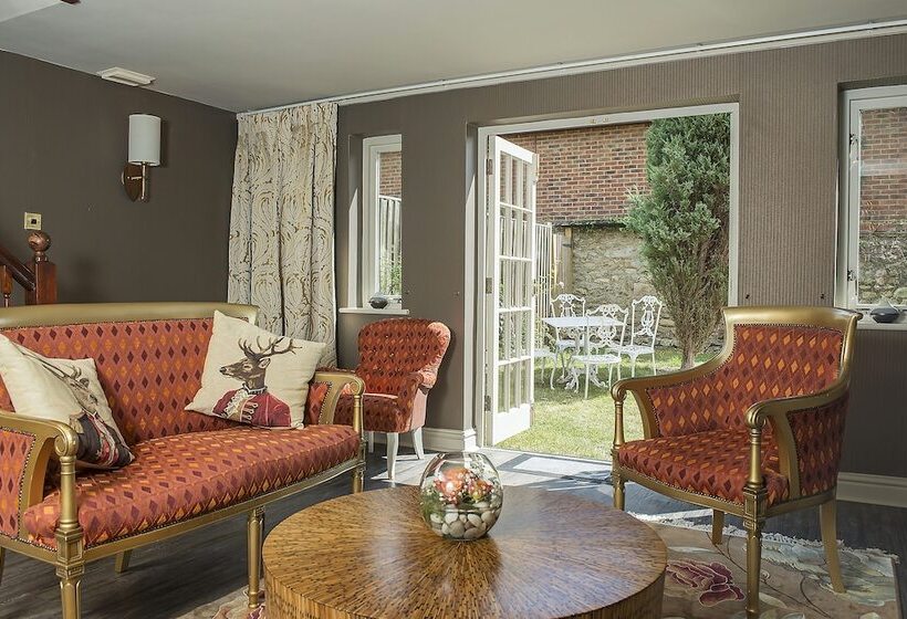 סוויטה, The Spread Eagle