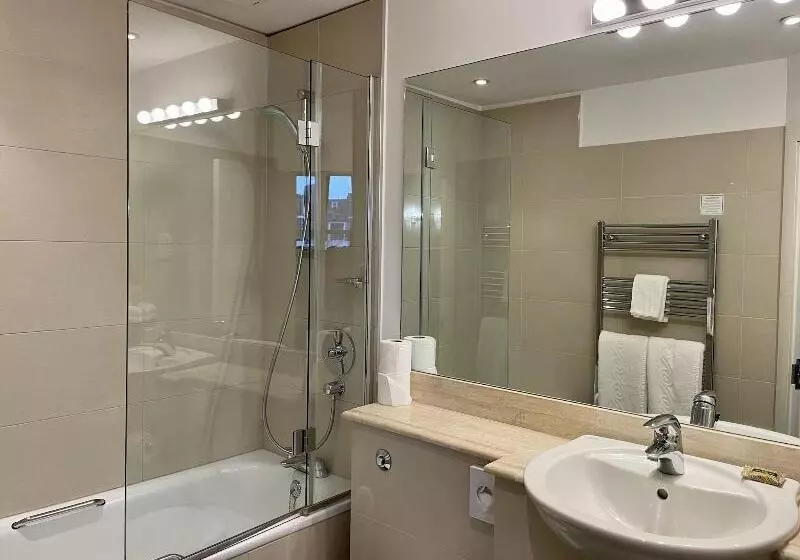 デラックスルーム, The Windermere Hotel, London