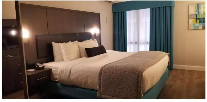 キングサイズベッドのスタンダードルーム, Best Western Laval Montreal & Conference Centre
