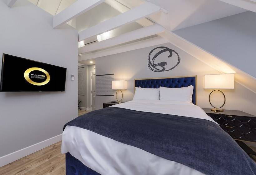 スーペリアースイート, Maison Otis