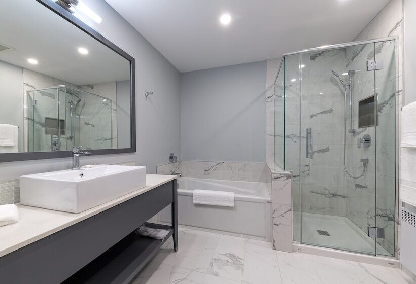 スイート, Maison Otis