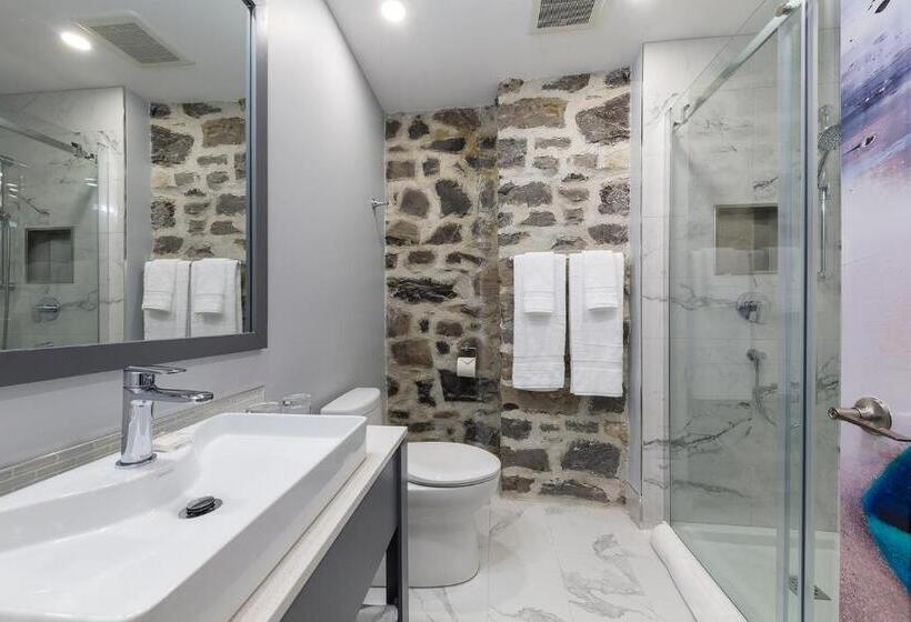 スーペリアースイート, Maison Otis