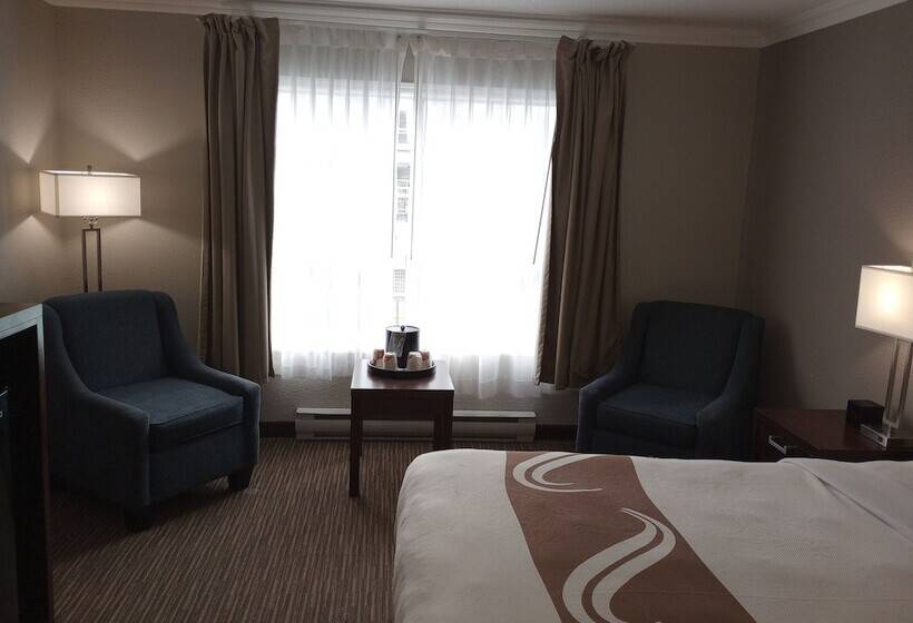 Quarto Superior, Quality Inn Downtown Inner Harbour