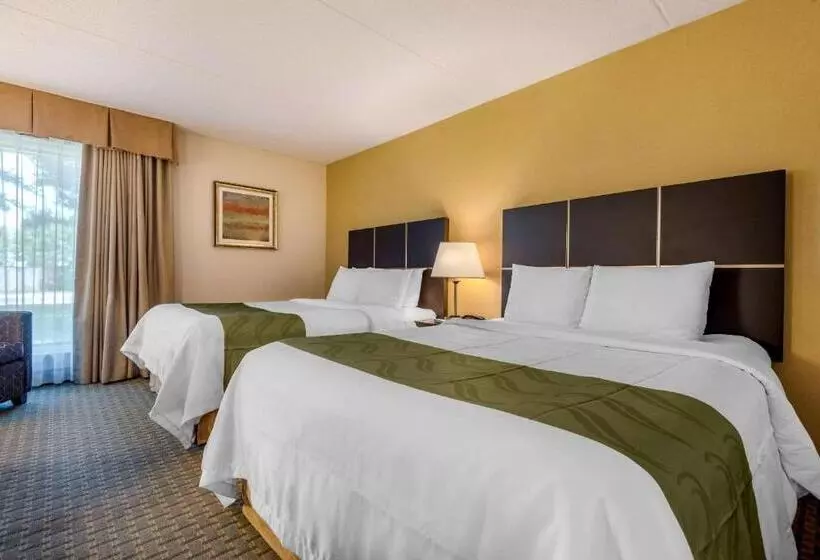 اتاق استاندارد, Quality Inn & Suites