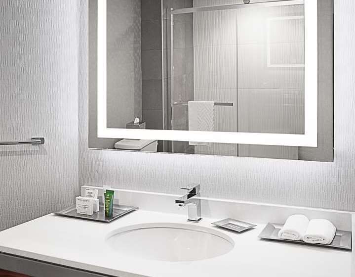 스탠다드 룸, Hilton Montreal Laval