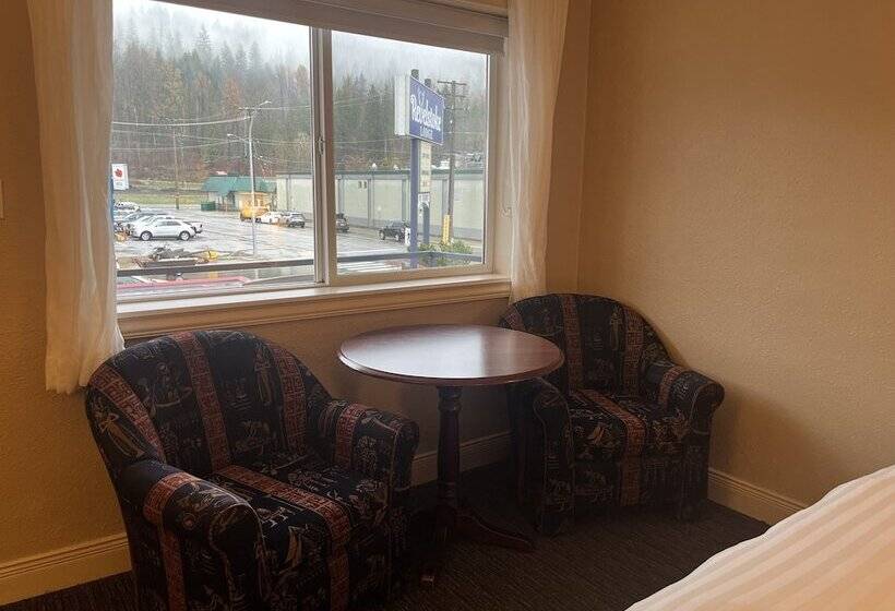 デラックスルーム, Revelstoke Lodge