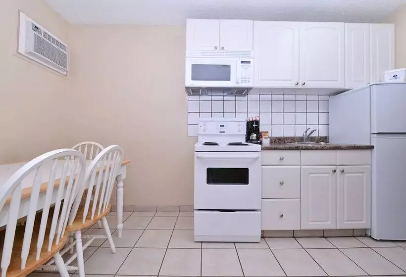 スイート, Canadas Best Value Inn & Suites Vernon