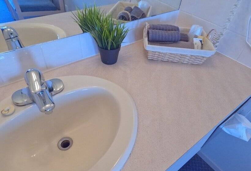 חדר דלוקס, Westview Motel