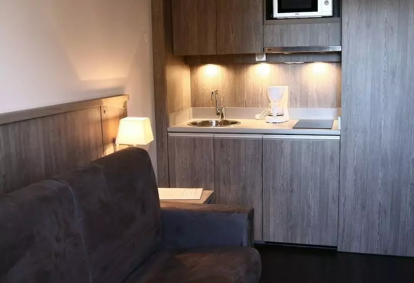Comfort-studio, Ajaccio Albion