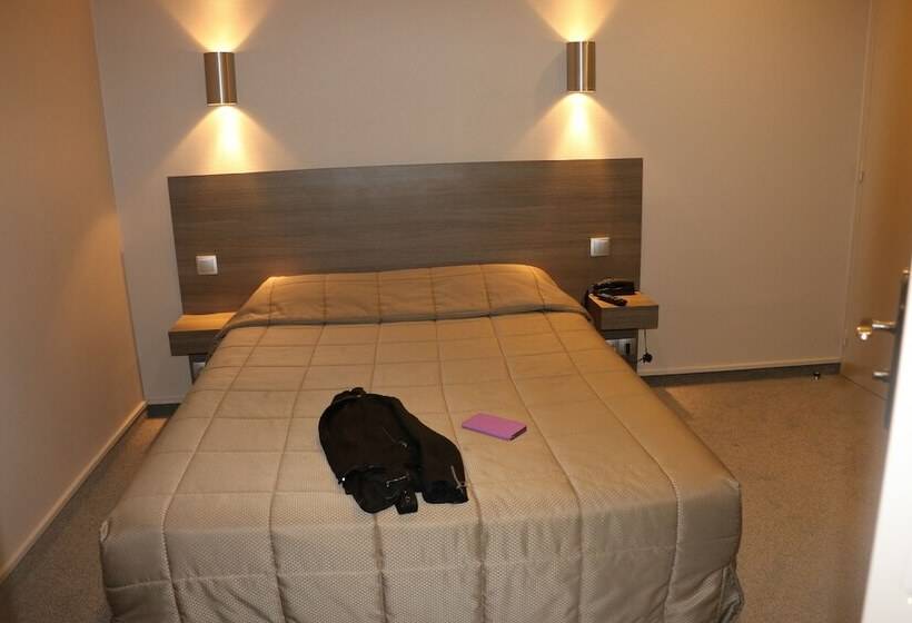 スタンダードルーム, Des Arenes