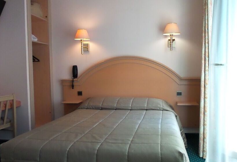 スタンダードルーム, Des Arenes