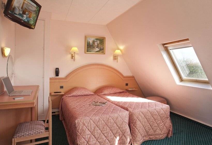 スタンダードトリプルルーム, Des Arenes