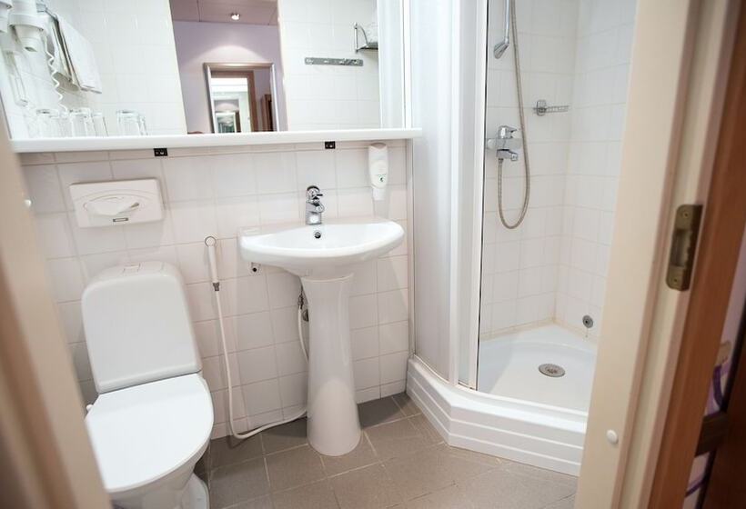 اتاق استاندارد سه نفره, Hestia Hotel Susi