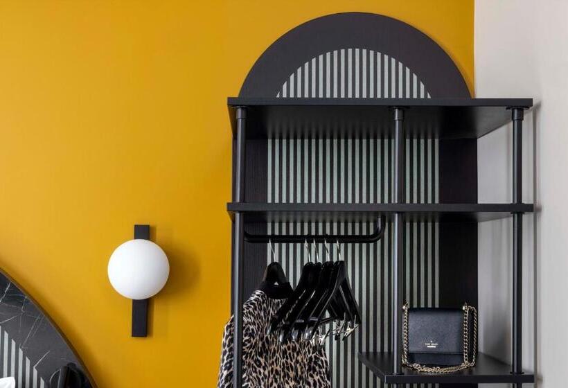 Camera Superiore, Hôtel Regina Opéra Grands Boulevards