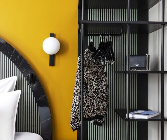 Camera Superiore, Hôtel Regina Opéra Grands Boulevards