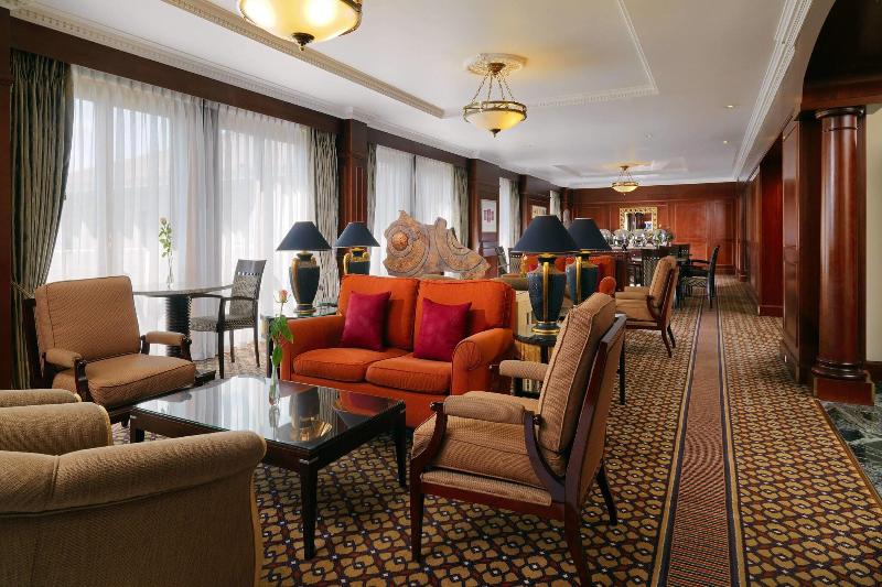 اتاق اجرایی, Sheraton Addis, A Luxury Collection Hotel, Addis Ababa