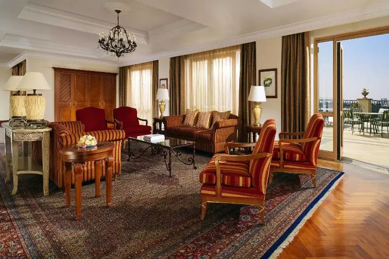 キングサイズベッドのジュニアスイート, Sheraton Addis, A Luxury Collection Hotel, Addis Ababa