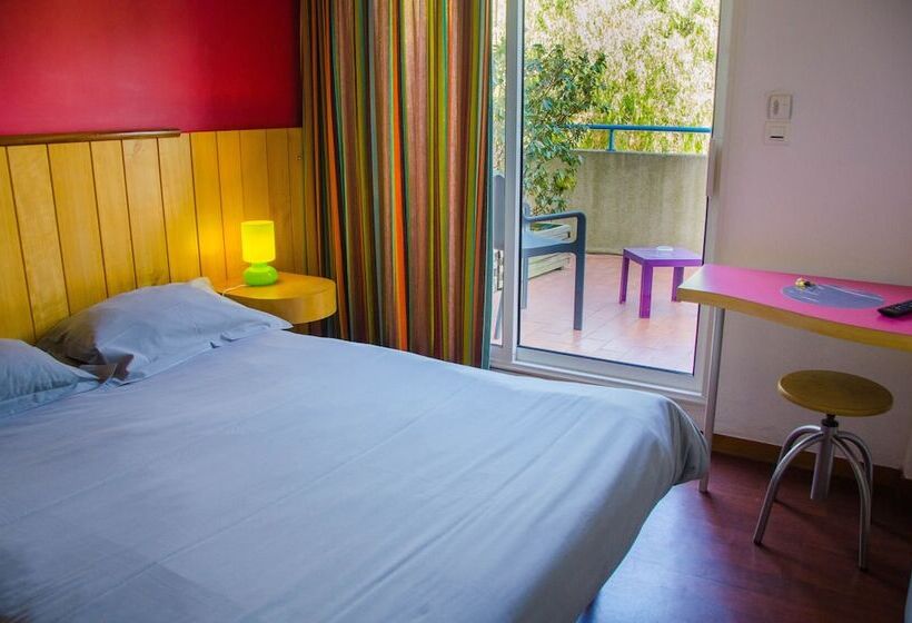 标准单人间客户, Hôtel California