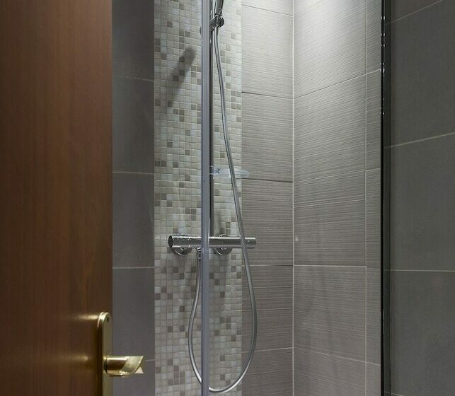 اتاق راحتی, Timhotel Opéra Blanche Fontaine