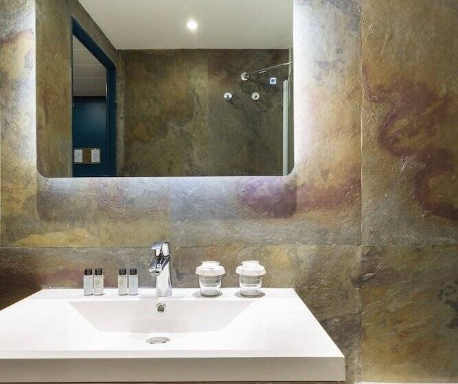 Номер Стандарт, Hôtel Birdy By Happyculture