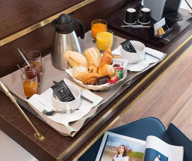 اتاق اجرایی, Hôtel Birdy By Happyculture