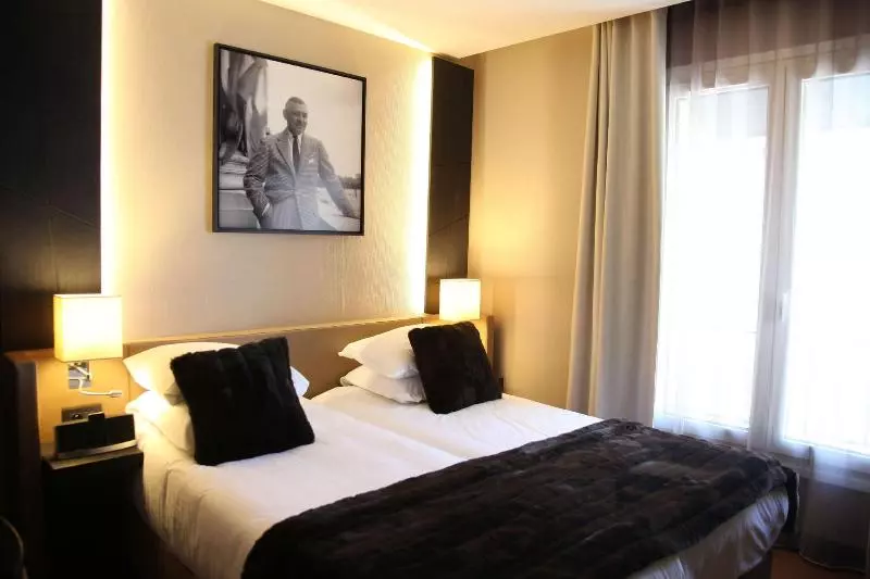 Camera Deluxe, Hôtel Elysées Paris