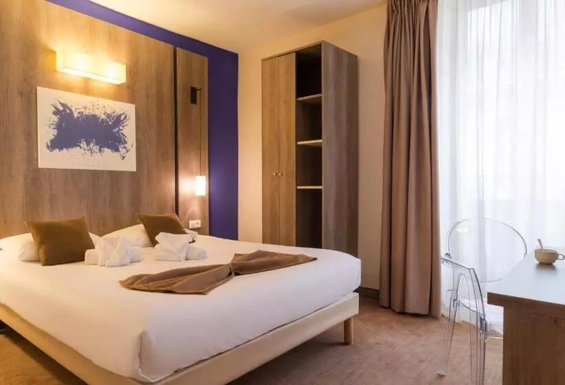 اتاق استاندارد چهار تخته, Hôtel Le Seize, Nice Centre
