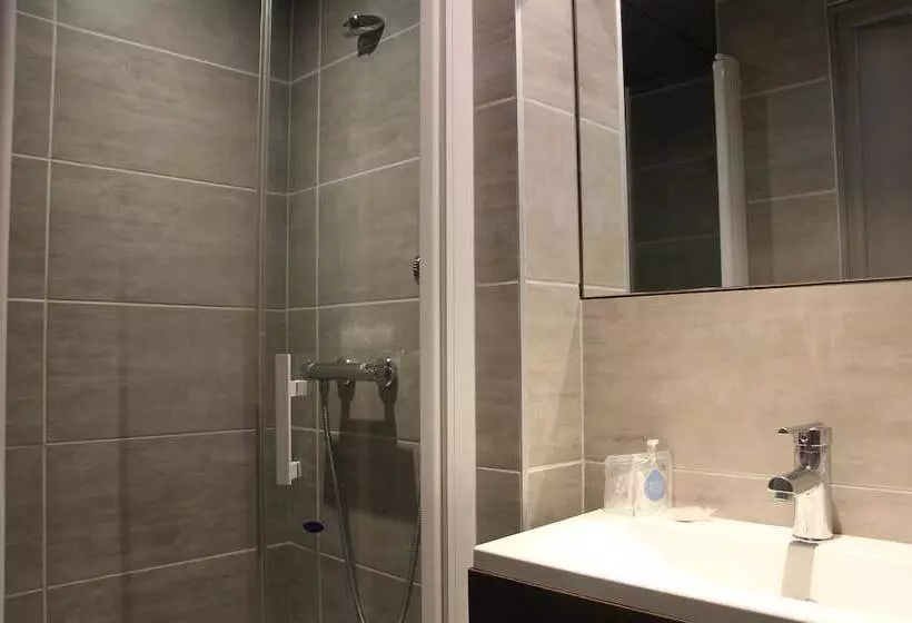 スーペリアールーム, Kyriad Vichy Spa Cinq Mondes