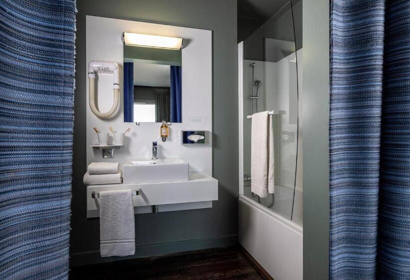 Номер Стандарт Трехместный, L'hôtel