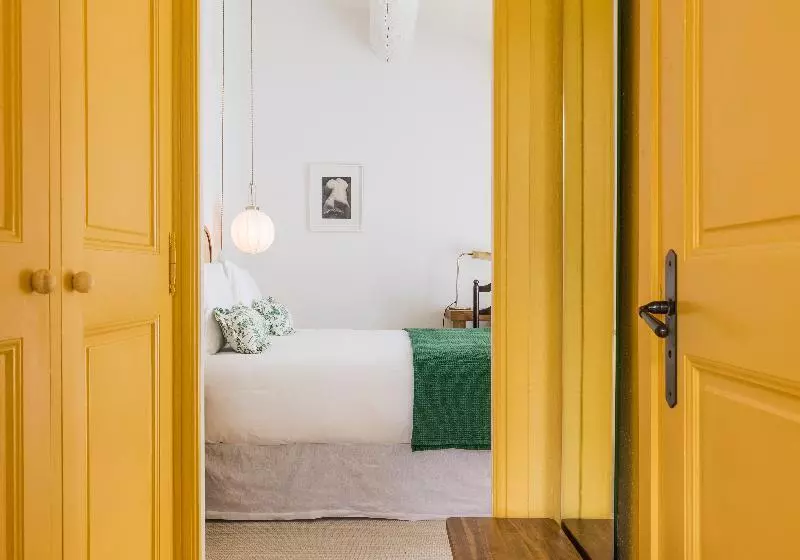 اتاق استاندارد, Hôtel La Tartane Saint Tropez