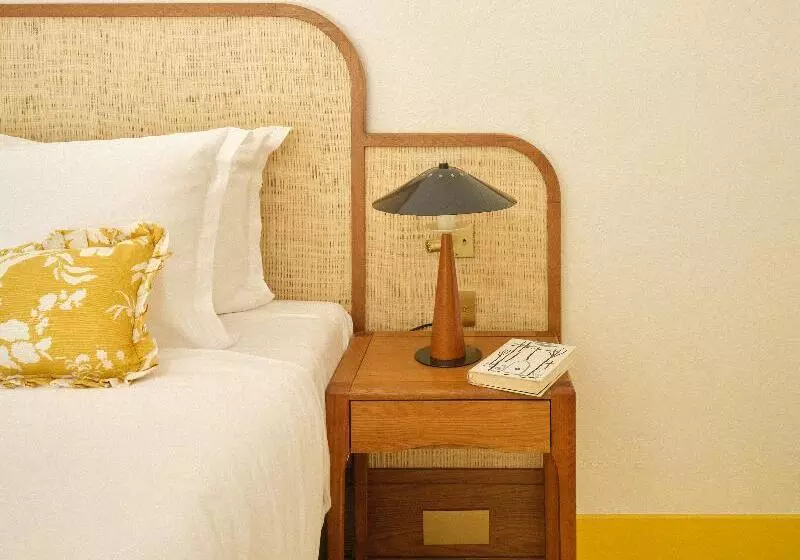 اتاق استاندارد, Hôtel La Tartane Saint Tropez