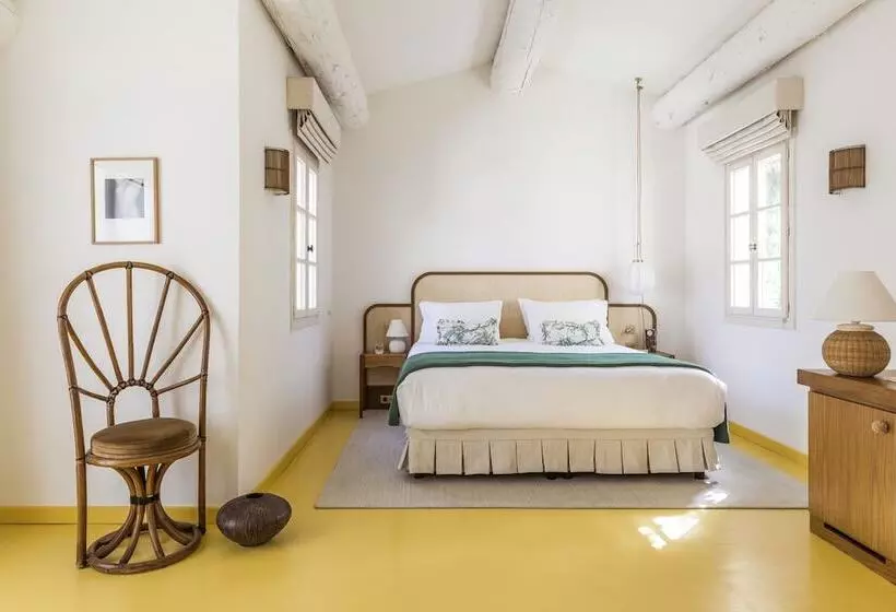 اتاق استاندارد, Hôtel La Tartane Saint Tropez