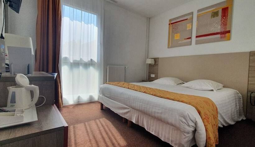 Классический Номер, Hôtel Windsor Contact Hôtel