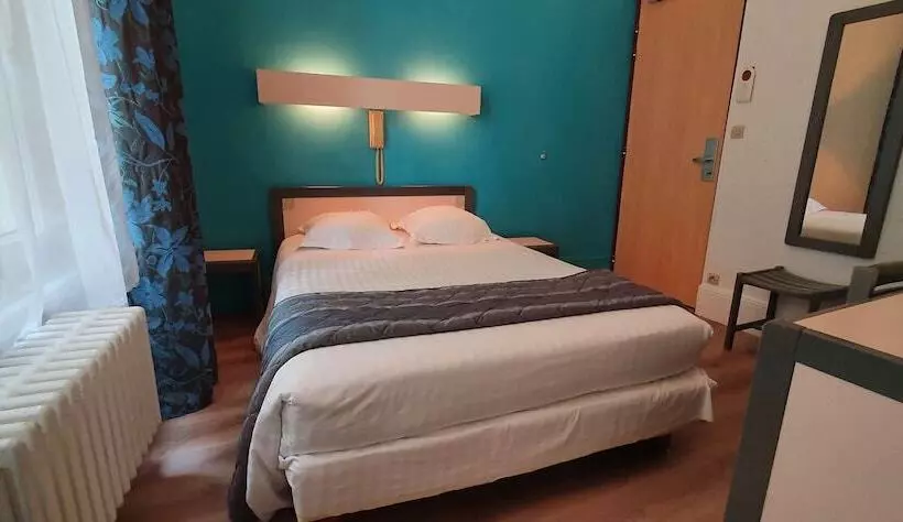 اتاق استاندارد یک نفره, Hôtel Windsor Contact Hôtel