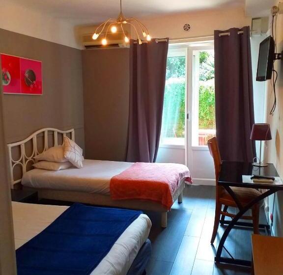 Quarto Triplo Estandar, Bellevue Cannes