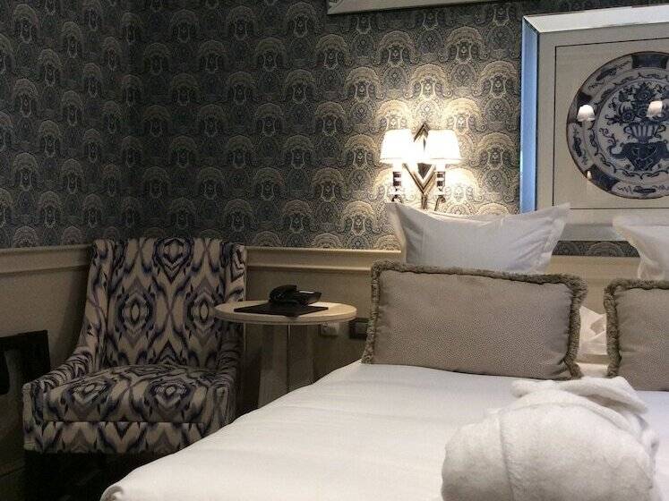 スタンダードシングルルーム, George Washington