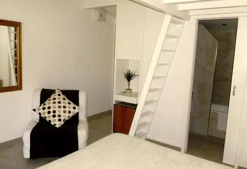 اتاق استاندارد سه نفره, Les Rizières