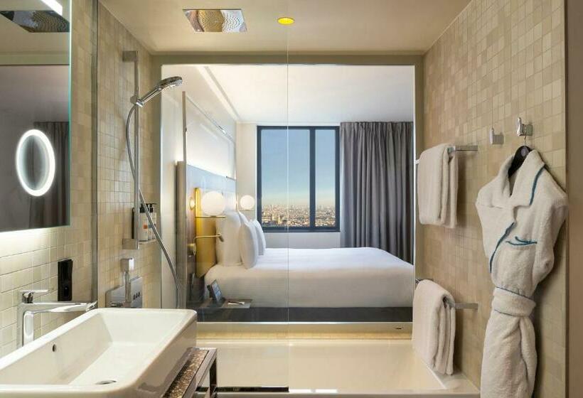 キングサイズベッドのデラックススイート, Pullman Paris Montparnasse