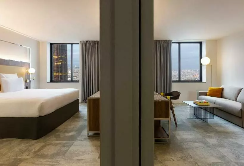 Deluxe Suite met Kingsize Bed, Pullman Paris Montparnasse