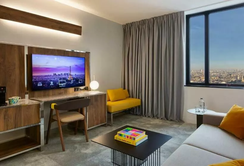 Deluxe Suite met Kingsize Bed, Pullman Paris Montparnasse
