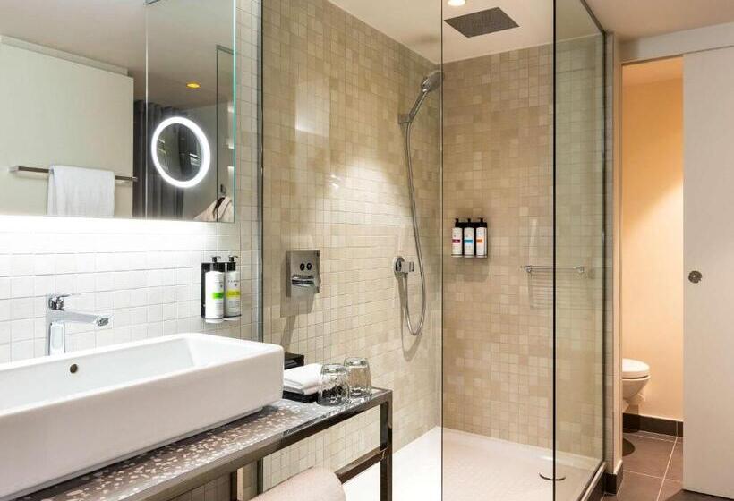 プレミアムルーム, Pullman Paris Montparnasse