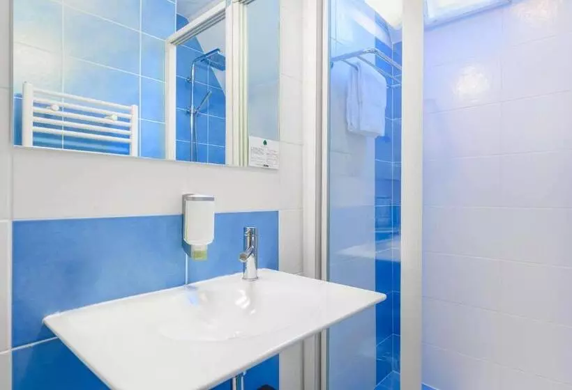 Standard Kolmen Hengen Huone, Quality Hotel La Marebaudière Vannes Centre