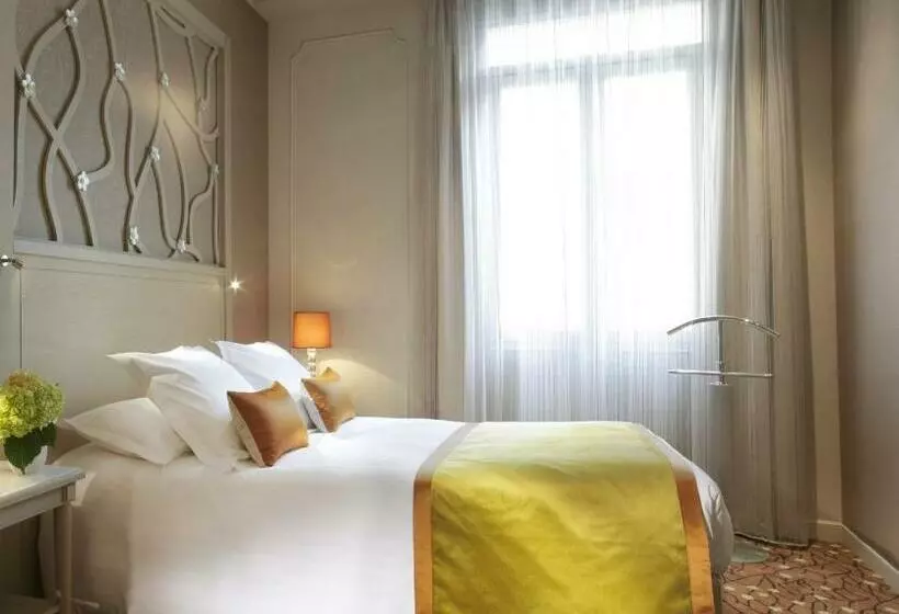 اتاق کلاسیک, Rochester Champs Elysees